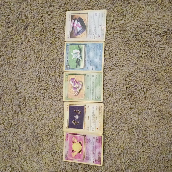 Assortment of Pokémon Cards - Picture 4 of 6